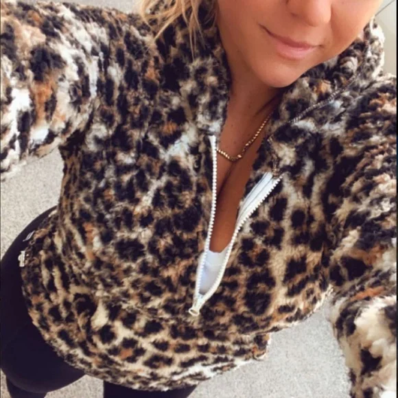 Leopard teddy quarter zip hoodie Medium - Picture 2 of 6